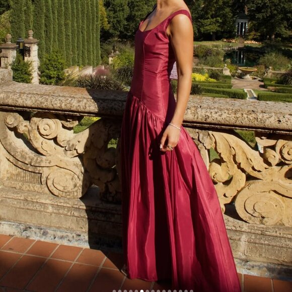 Hutch The Ridge Dress - Picture 1 of 7